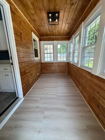 695 Calef Road, Manchester, NH 03103