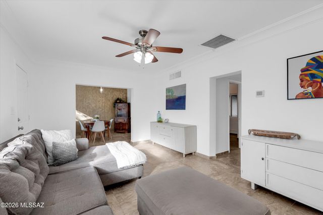 1112 W Huron Street, Tucson, AZ 85745