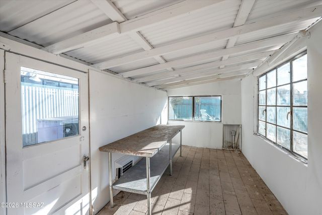 1112 W Huron Street, Tucson, AZ 85745