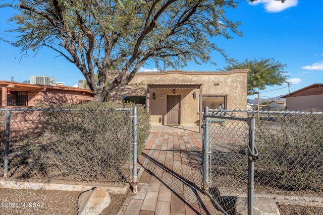 1112 W Huron Street, Tucson, AZ 85745