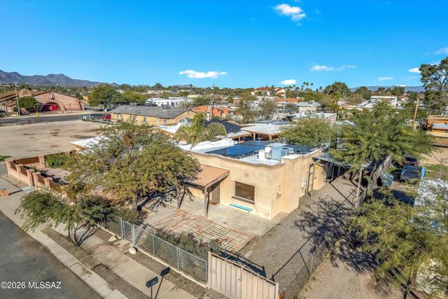 1112 W Huron Street, Tucson, AZ 85745