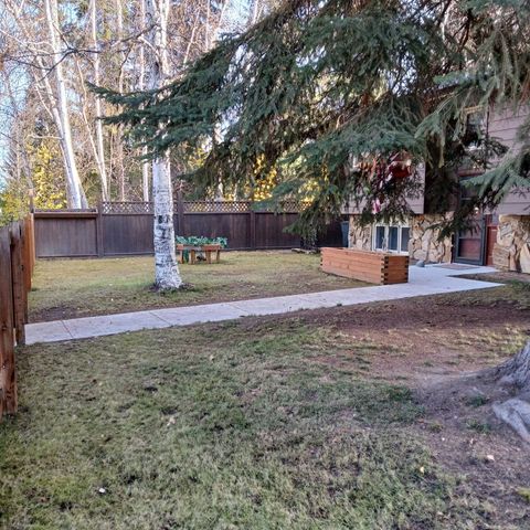 227 EUREKA AVENUE, Fairbanks, AK 99701