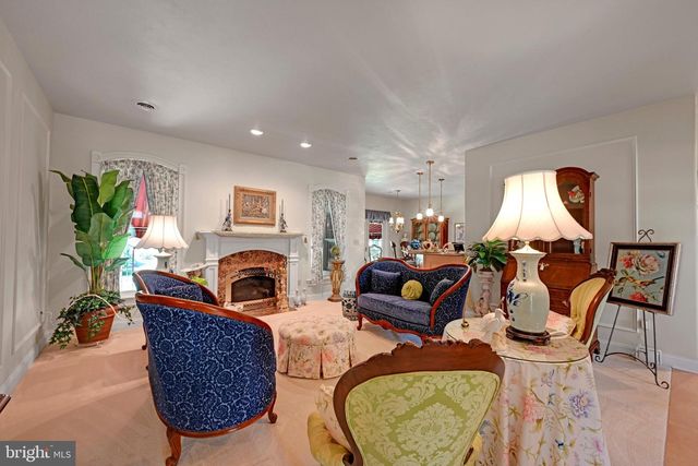 310 S FRANKLIN ST, Red Lion, PA 17356