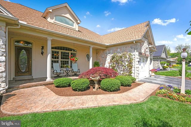 310 S FRANKLIN ST, Red Lion, PA 17356