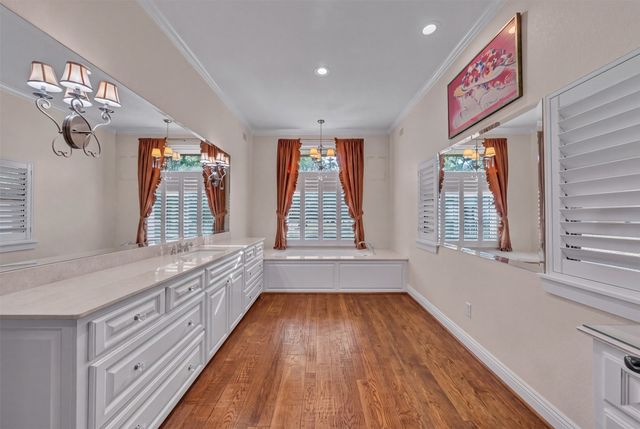 242 Bishop Drive, Weatherford, TX 76088