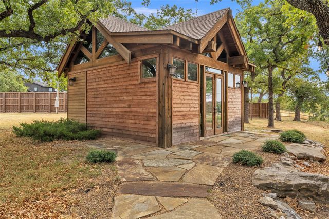 242 Bishop Drive, Weatherford, TX 76088