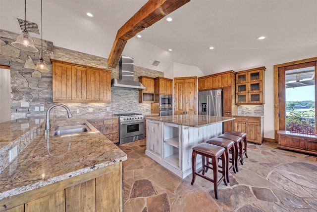 242 Bishop Drive, Weatherford, TX 76088