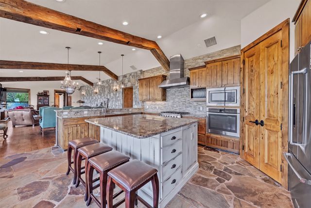 242 Bishop Drive, Weatherford, TX 76088