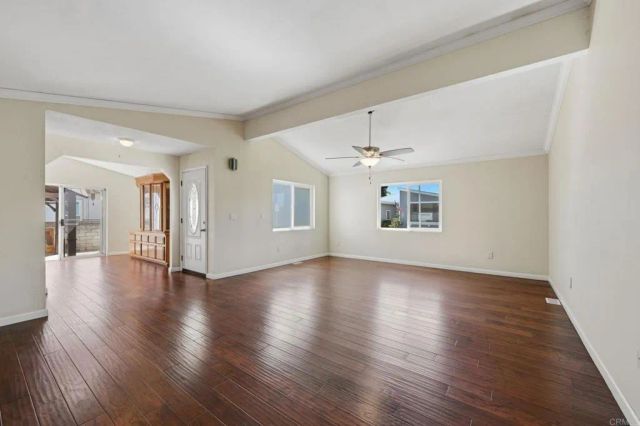 647 Via Costa Rica, Vista, CA 92081