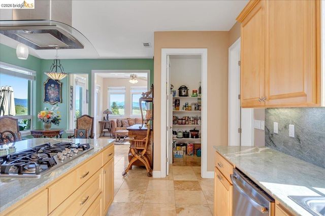 14814 Twist RD, Jamestown, CA 95327