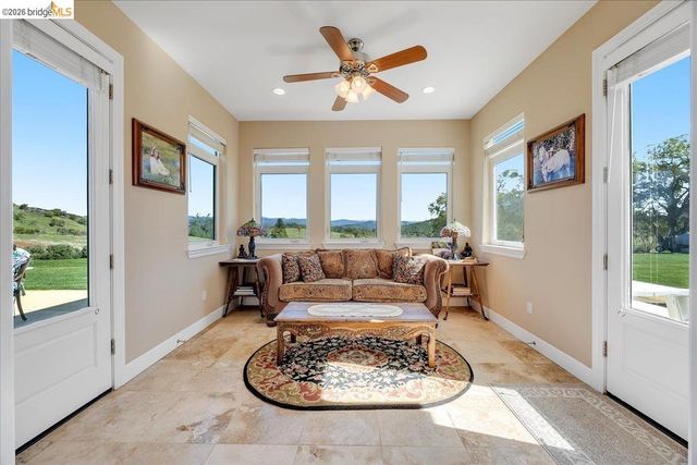 14814 Twist RD, Jamestown, CA 95327