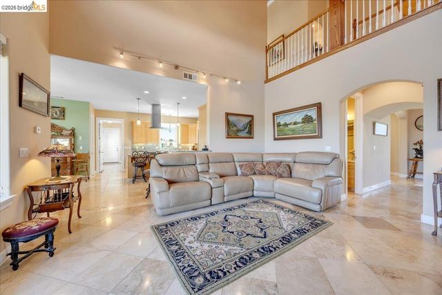 14814 Twist RD, Jamestown, CA 95327