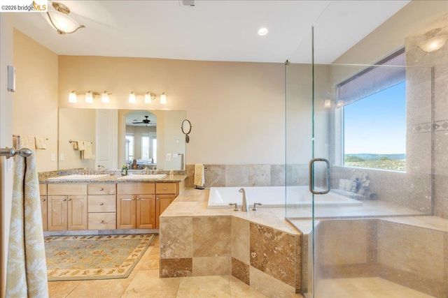 14814 Twist RD, Jamestown, CA 95327