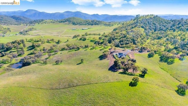 14814 Twist RD, Jamestown, CA 95327