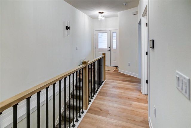 4121 Fox Forest Way, Deforest, WI 53532