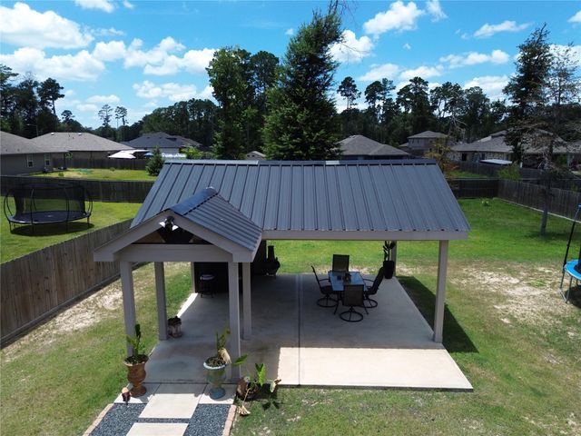 811 Republic Road, New Caney, TX 77357