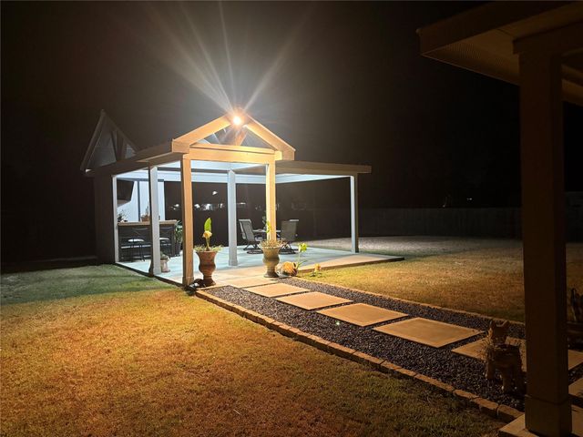 811 Republic Road, New Caney, TX 77357