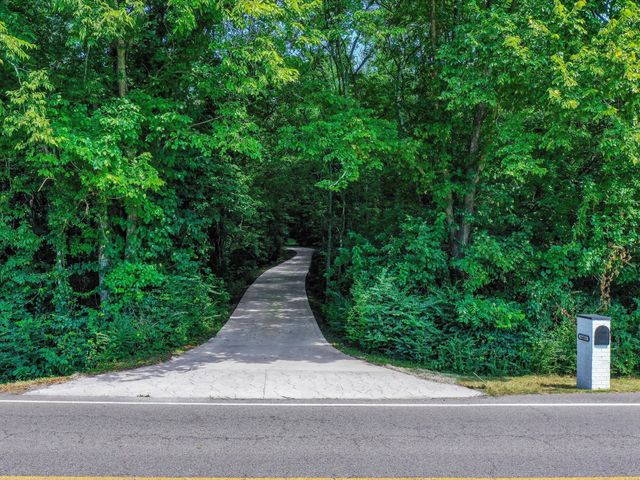 6480 Peytonsville Arno Rd, College Grove, TN 37046