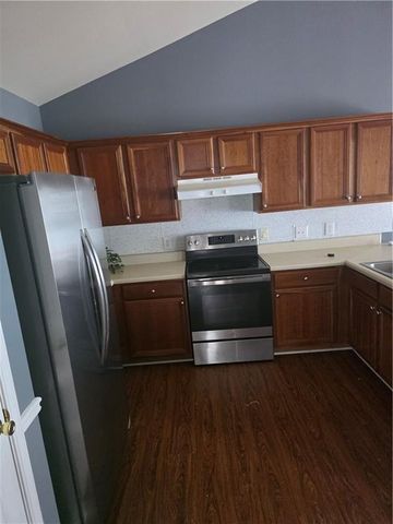 4550 Parkview Walk Drive, Lilburn, GA 30047