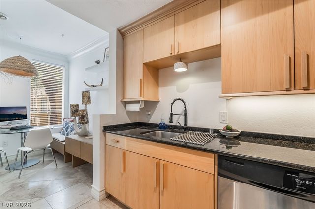 260 East Flamingo Road 336, Las Vegas, NV 89169