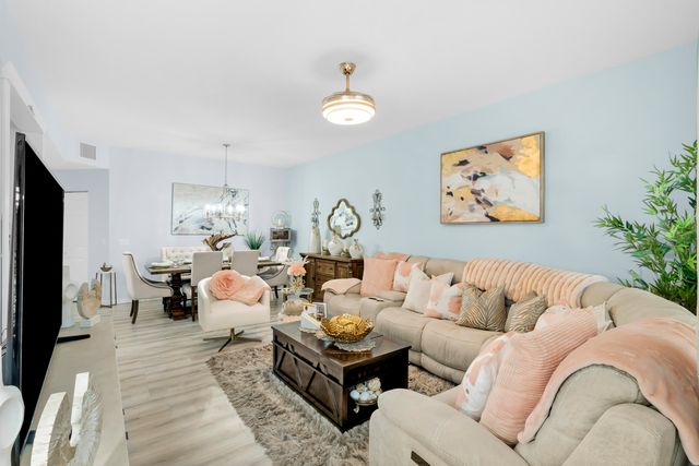 1868 E Sanderling Lane, Fort Pierce, FL 34982