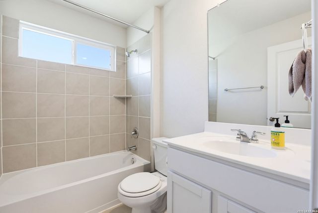 5051 Pyrite Canyon, San Antonio, TX 78253