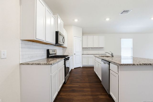 5051 Pyrite Canyon, San Antonio, TX 78253