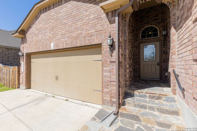 12427 LAW CRK, San Antonio, TX 78254