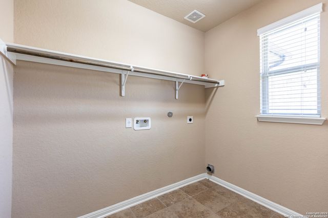 12427 LAW CRK, San Antonio, TX 78254