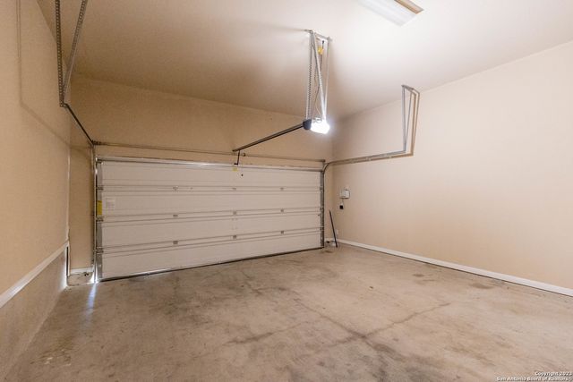 12427 LAW CRK, San Antonio, TX 78254