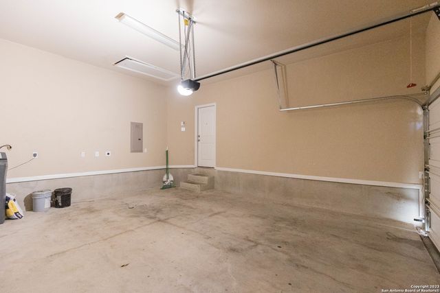 12427 LAW CRK, San Antonio, TX 78254