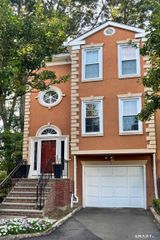 2675 Park Avenue 26, Bridgeport, CT 06604