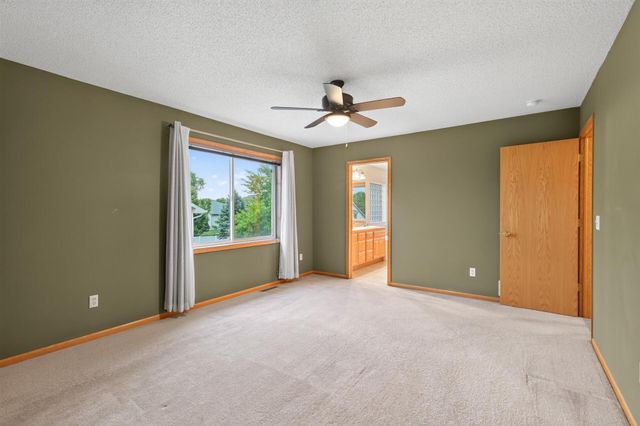 3311 Bluebell Avenue N, Brooklyn Park, MN 55443