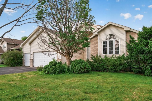 3311 Bluebell Avenue N, Brooklyn Park, MN 55443