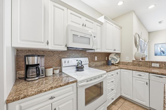 139 Fox Den Dr., Murrells Inlet, SC 29576