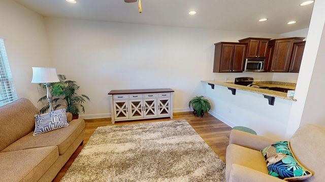 8872 White Ibis Way, Navarre, FL 32566