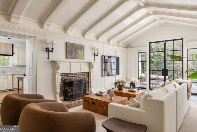 21 Barksdale Drive NE, Atlanta, GA 30309