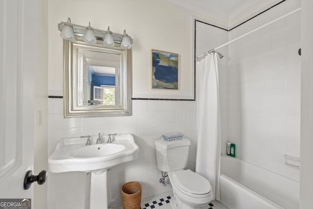 21 Barksdale Drive NE, Atlanta, GA 30309