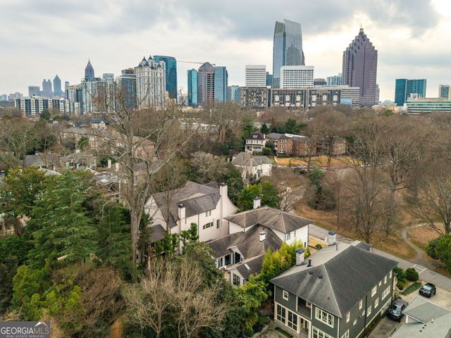 21 Barksdale Drive NE, Atlanta, GA 30309