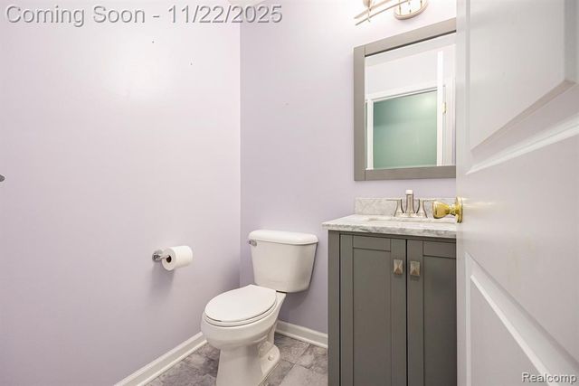 22245 Brywood Court, Clinton Township, MI 48036