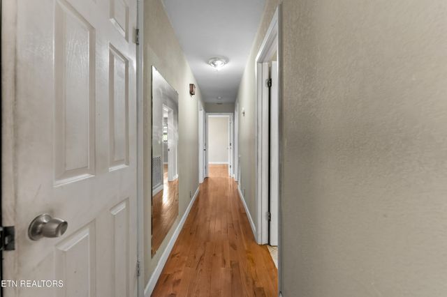 1520 Hightop Tr, Knoxville, TN 37923