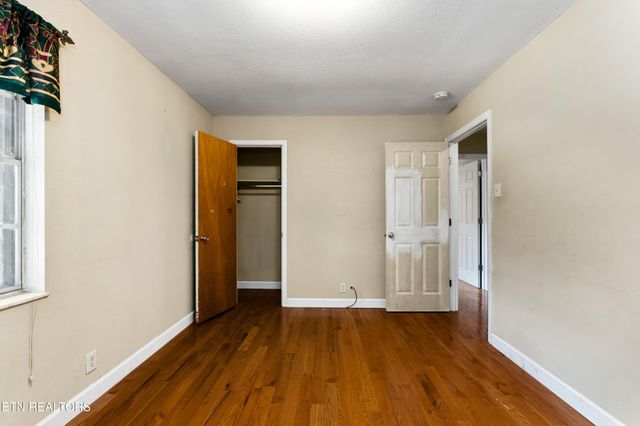 1520 Hightop Tr, Knoxville, TN 37923