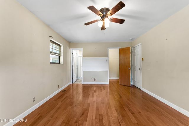 1520 Hightop Tr, Knoxville, TN 37923