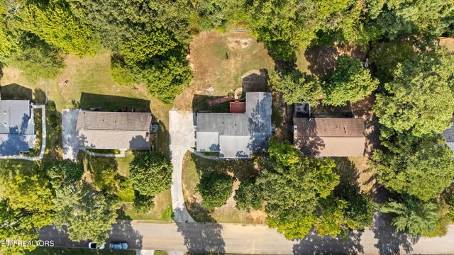 1520 Hightop Tr, Knoxville, TN 37923