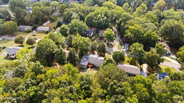 1520 Hightop Tr, Knoxville, TN 37923