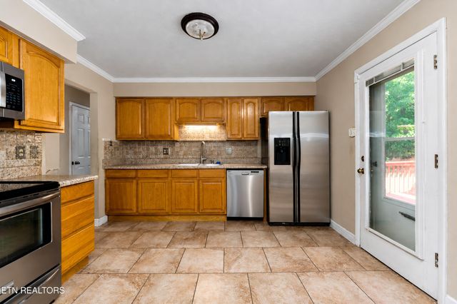 1520 Hightop Tr, Knoxville, TN 37923