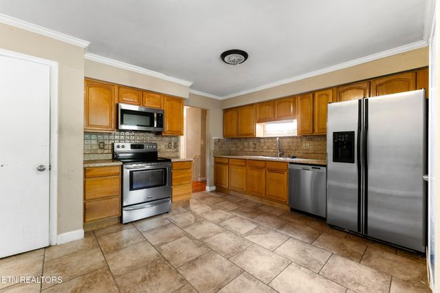 1520 Hightop Tr, Knoxville, TN 37923