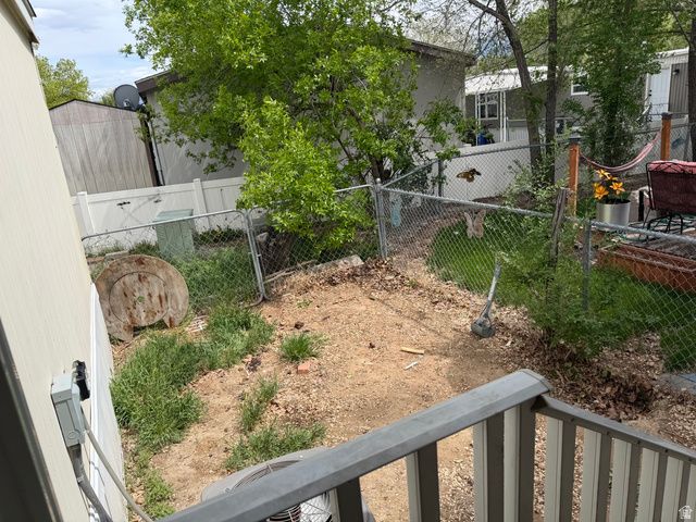 4665 STORM MOUNTAIN DR, Taylorsville, UT 84123