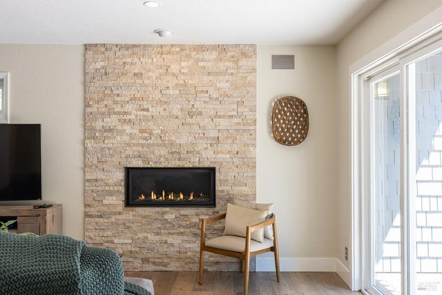 1018 Oakmont Ct, Napa, CA 94559