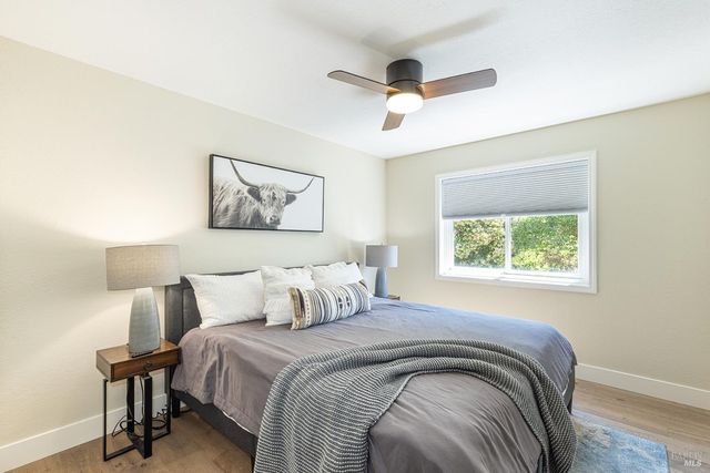 1018 Oakmont Ct, Napa, CA 94559